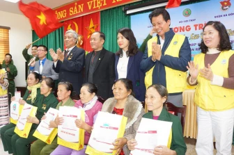 Album-Mai-mai-Tinh-Nguoi---Lan-toa-yeu-thuong-tai-Ha-dong-Ha-Noi-ngay-4122020